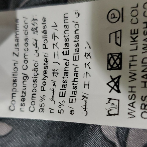 Dress - Picture 8 of 9